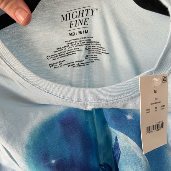 NWT Mighty Fine Blue Dolphin Graphic Overaized Boxy Crop Top size medium - Picture 4 of 4
